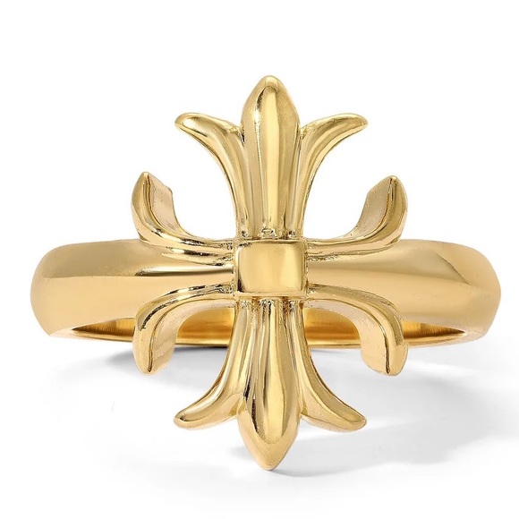 New Vanessa Mooney gold THE FLEUR CROSS RING - Picture 1 of 9